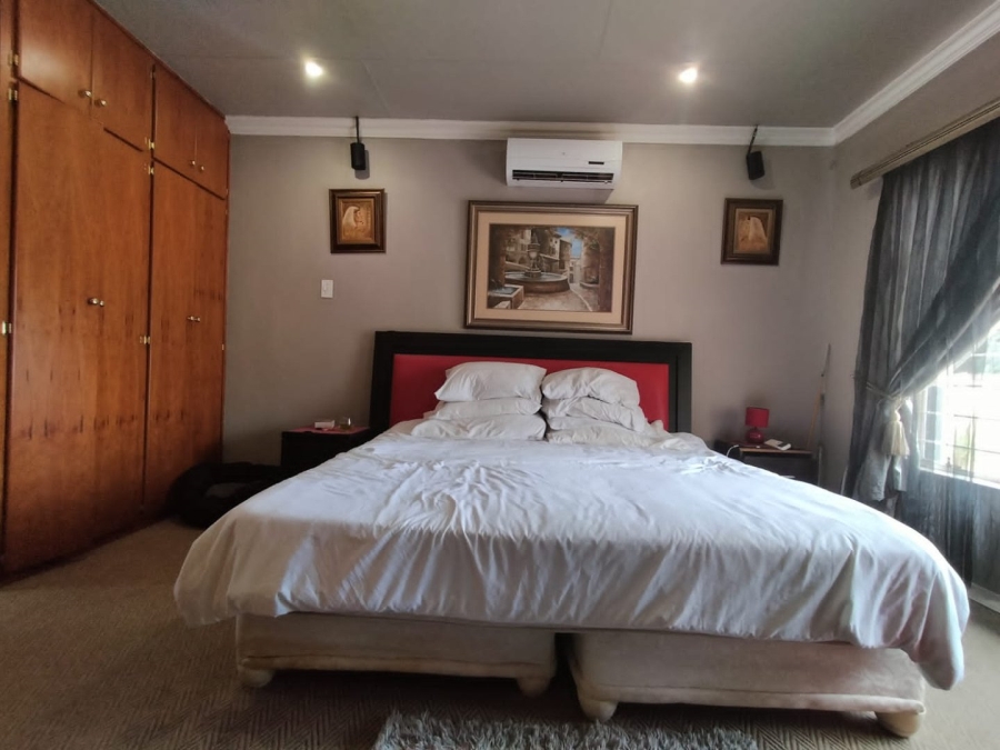 3 Bedroom Property for Sale in Vaal Park North West